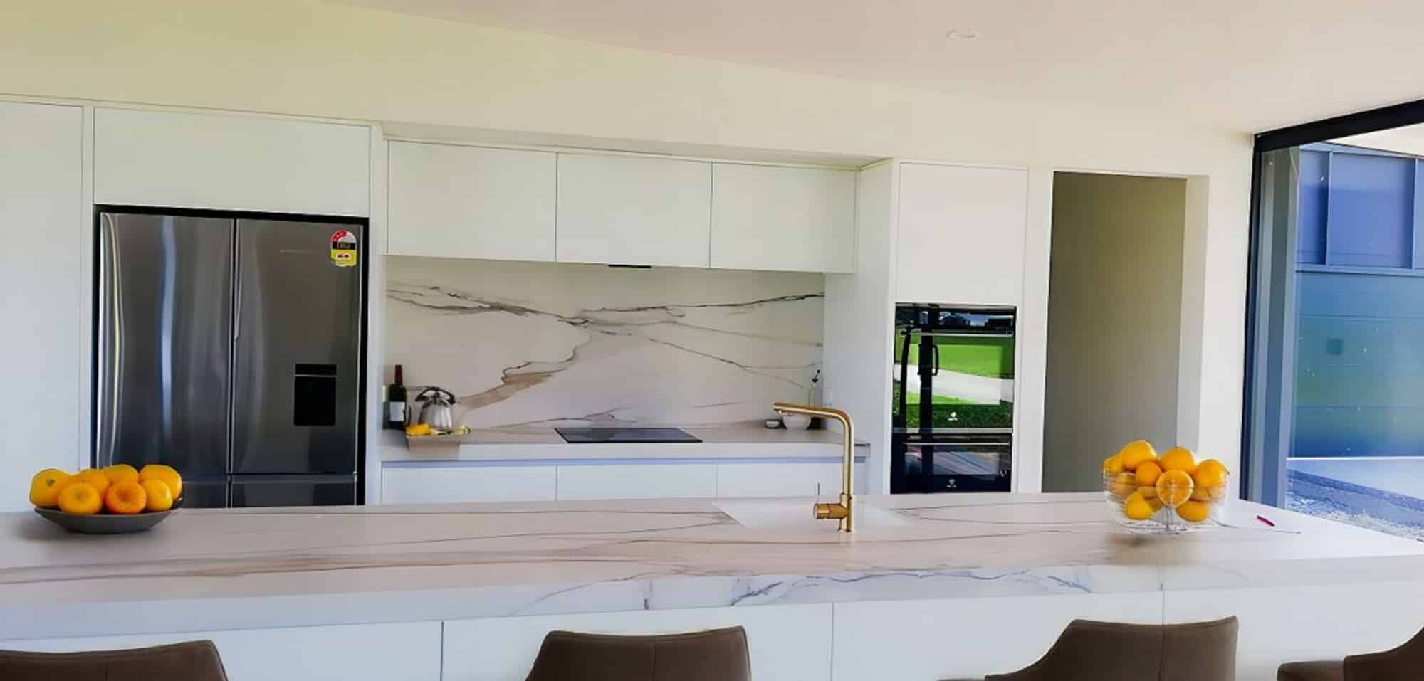 Mutiny Rd 07 2000x957